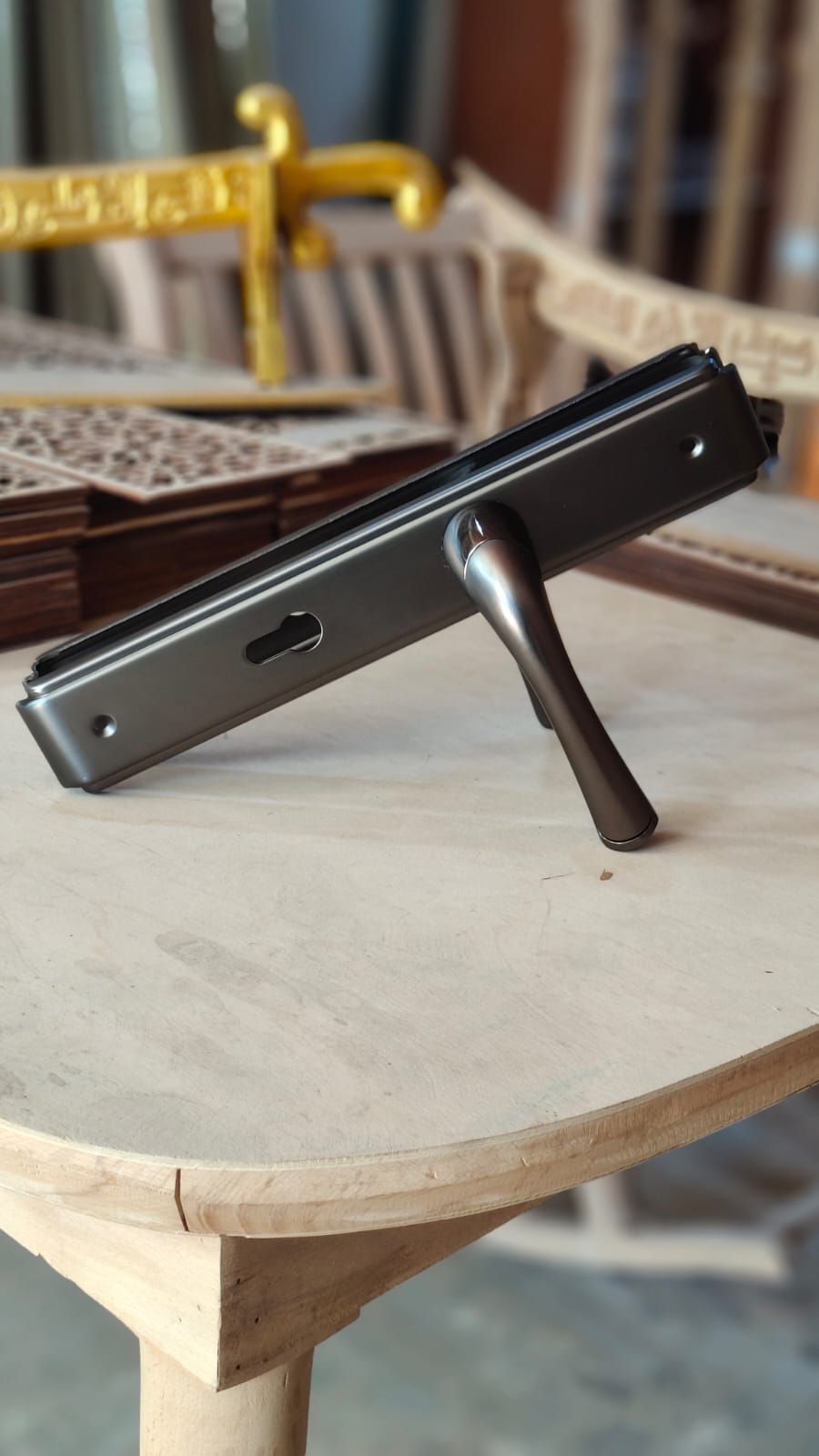 مقبض باب ألمنيوم 2